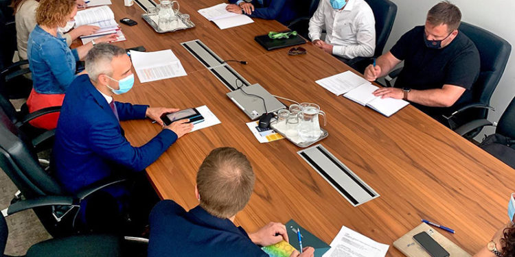 Minister za delo Janez Cigler Kralj, jasno na strani slovenskih čezmejnih delavcev