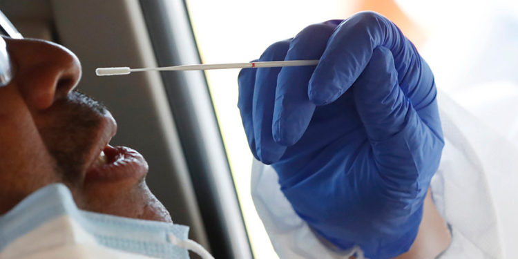 AVSTRIJA UVAJA NEGATIVNI TEST, KOT POGOJ ZA PRESTOP MEJE TUDI ZA ČEZMEJNE DELAVCE