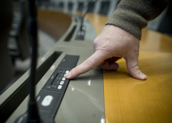 ZAOSTRITEV MEJNE KONTROLE OB VSTOPU V SLOVENIJO