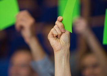 Člani skupščine danes potrdili nov mandat vodstvu sindikata